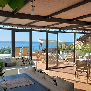 Sottocoperta , Taormina Italien