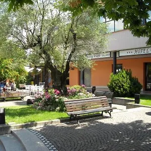 *** Hotel La Corte Italia